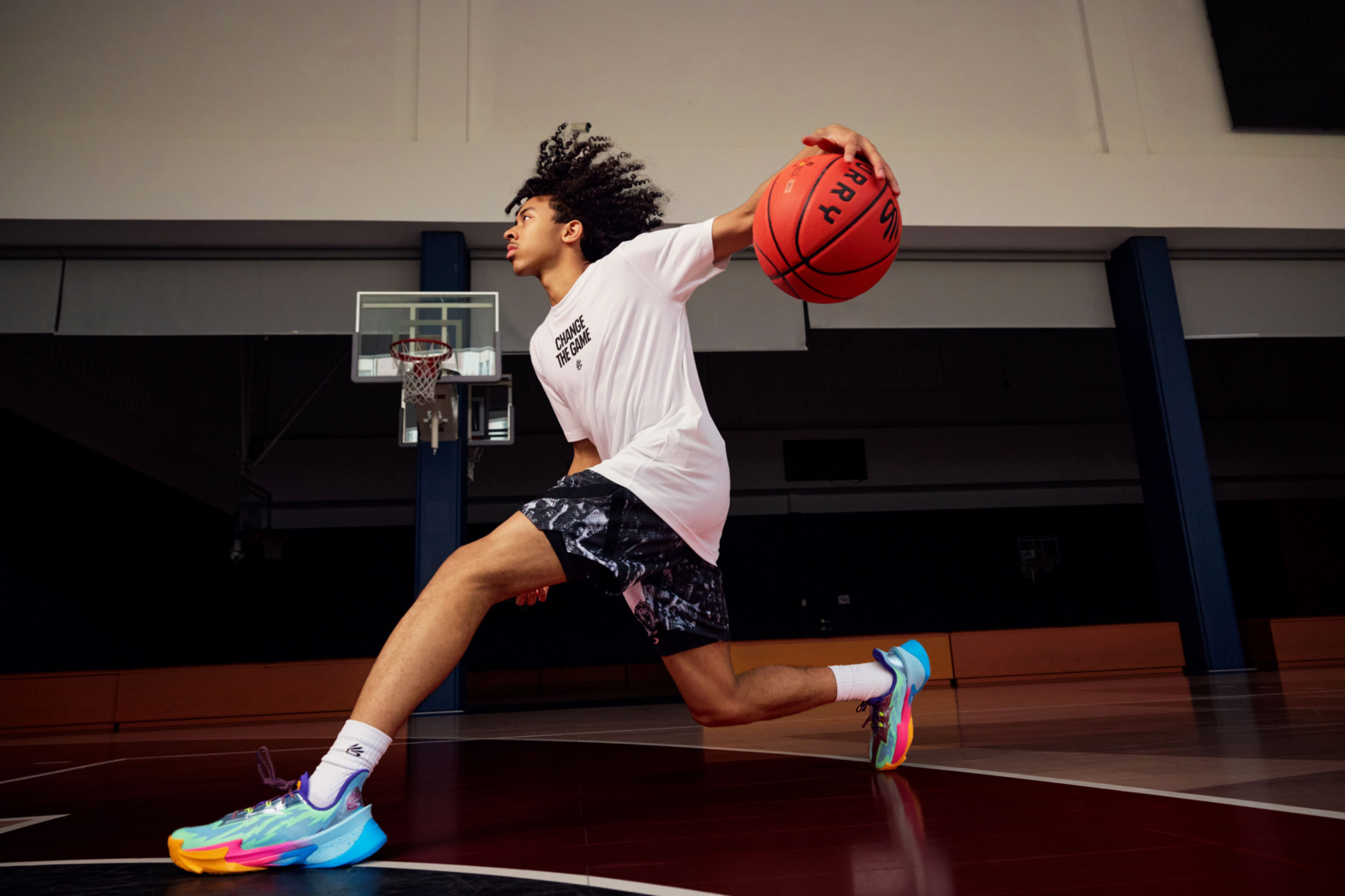 球员在场上表现出无与伦比的个人能力