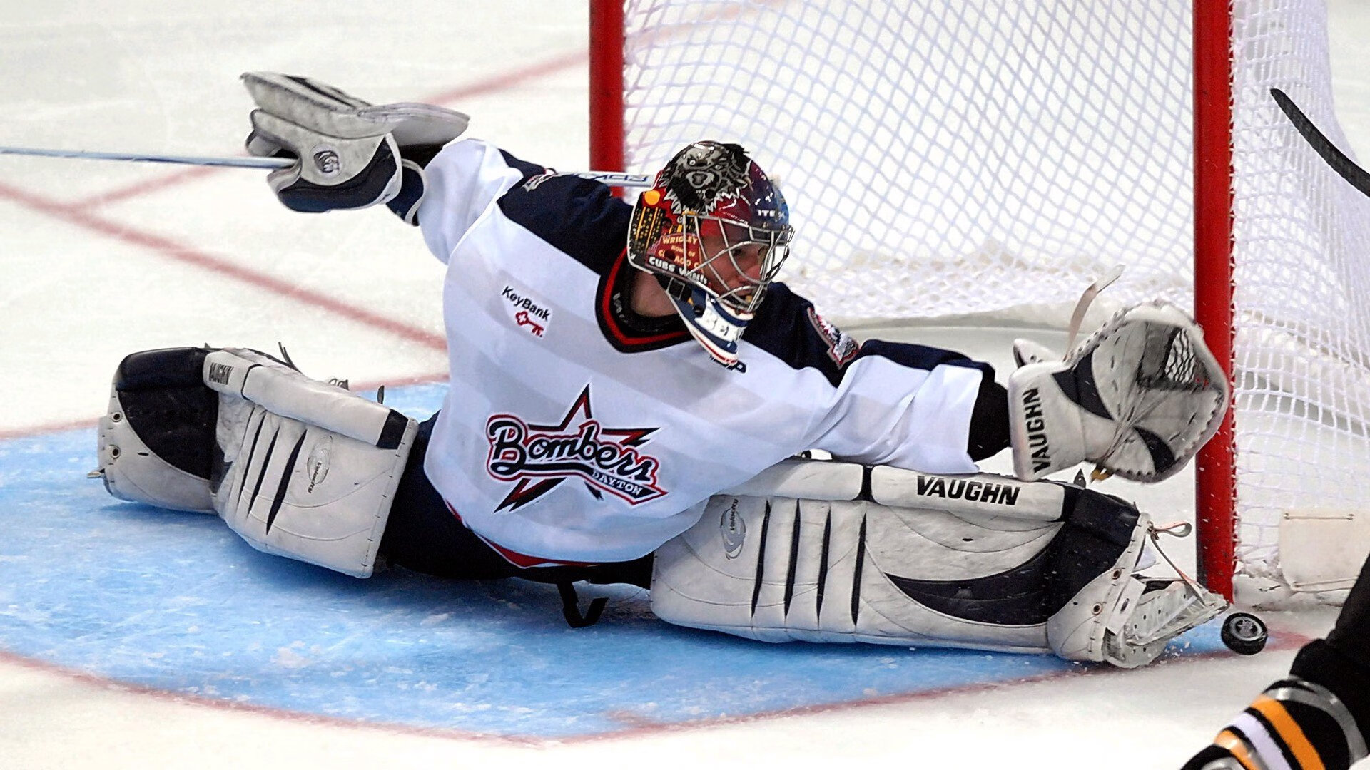 开云体育APP下载-双线霸权，莱万金靴一骑绝尘，国米铁链绞杀枪手攻势